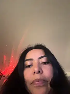 Snapshot of PetitLumiere chatting on February 17, 2026, 4:09 am PetitLumiere online show from February 17, 2026, 4:09 am