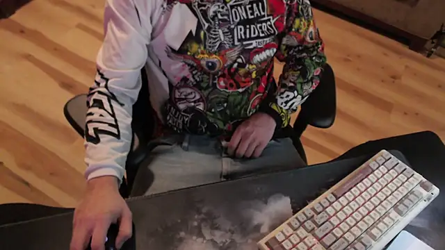 heyitsmeduh online show from May 18, 2026, 2:01 pm