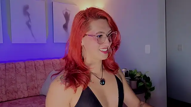 Snapshot of Juliana_Saenzz chatting on November 12, 2025, 10:20 pm Juliana Saenzz online show from November 12, 2025, 10:20 pm