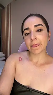 Victoria-And1 online show from November 22, 2025, 1:15 am