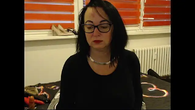 Alexie33 online show from November 9, 2025, 8:56 am