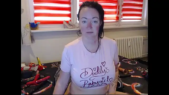 Alexie33 online show from February 15, 2026, 2:14 pm