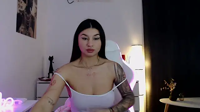 Simply the best online show from November 24, 2025, 4:40 pm