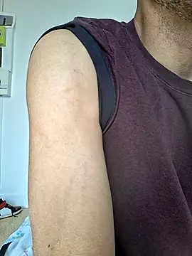 molozeb online show from October 2, 2025, 12:45 pm