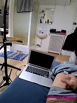 molozeb online show from October 11, 2025, 6:34 am