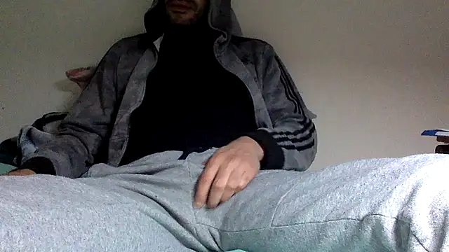 molozeb online show from November 18, 2025, 8:35 pm