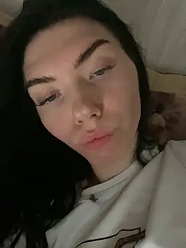 Lisaaa Alisa online show from February 12, 2025, 6:30 pm