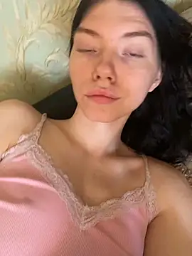 Lisaaa Alisa online show from October 20, 2025, 4:02 am