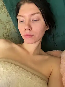 Lisaaa Alisa online show from November 18, 2025, 3:56 am