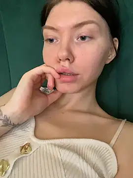 Lisaaa Alisa online show from January 13, 2026, 3:45 am