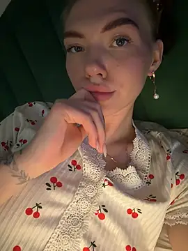 Lisaaa Alisa online show from April 25, 2026, 2:03 pm