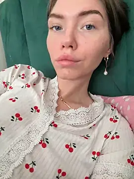 Lisaaa Alisa online show from April 26, 2026, 2:20 am