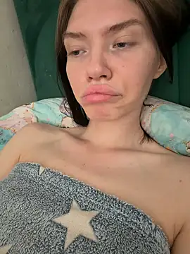 Snapshot of Lisaaa_Alisa chatting on June 9, 2026, 8:26 am Lisaaa Alisa online show from June 9, 2026, 8:26 am