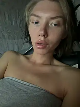 Snapshot of Lisaaa_Alisa chatting on July 25, 2026, 7:22 pm Lisaaa Alisa online show from July 25, 2026, 7:22 pm