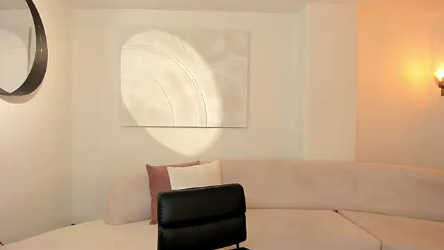 Snapshot of DominiqueVega chatting on March 10, 2025, 12:29 am DominiqueVega online show from March 10, 2025, 12:29 am