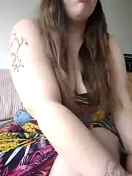 FrancaiseLynne online show from January 28, 2025, 10:02 am