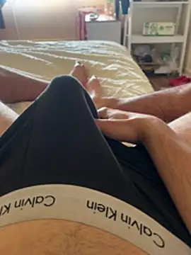 h0rnyguy001 online show from July 3, 2026, 8:43 am