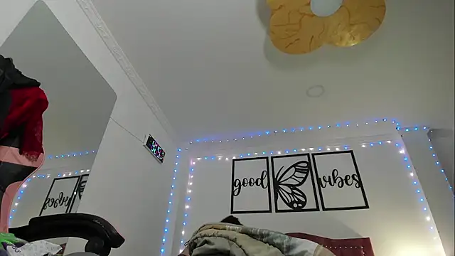 Marie Mature online show from October 28, 2025, 1:09 am