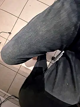 Snapshot of Lorent6969 chatting on November 17, 2025, 5:02 am Lorent6969 online show from November 17, 2025, 5:02 am