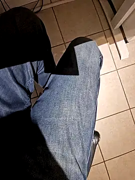 Snapshot of Lorent6969 chatting on November 30, 2025, 6:28 am Lorent6969 online show from November 30, 2025, 6:28 am