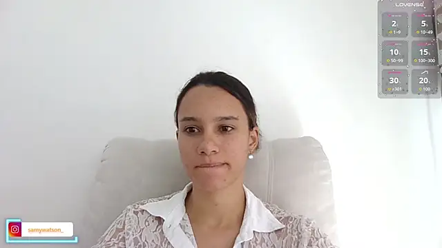 Snapshot of SamanthaWatson chatting on July 7, 2026, 2:43 pm SamanthaWatson online show from July 7, 2026, 2:43 pm