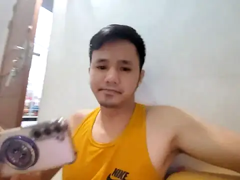 Snapshot of andi888999 chatting on November 20, 2025, 12:49 pm andi888999 online show from November 20, 2025, 12:49 pm