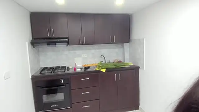 Luna Dumont online show from December 2, 2025, 11:04 am