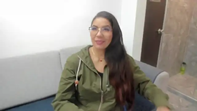 Snapshot of Luna_Dumont chatting on January 15, 2026, 11:15 am Luna Dumont online show from January 15, 2026, 11:15 am