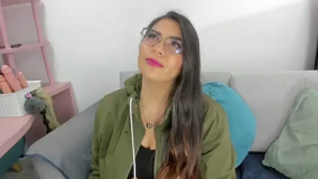 Snapshot of Luna_Dumont chatting on January 18, 2026, 11:03 am Luna Dumont online show from January 18, 2026, 11:03 am