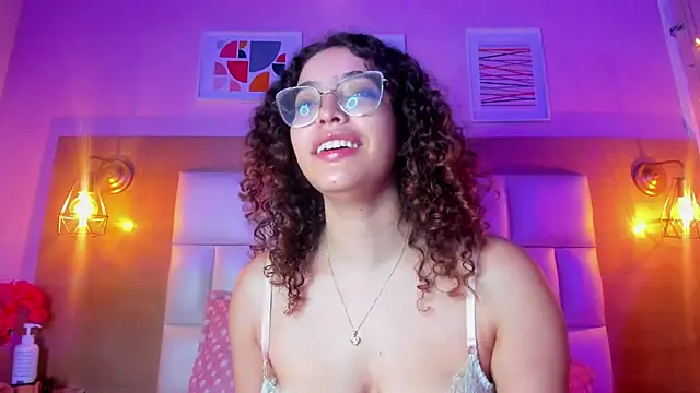 Dollar-girl online show from January 9, 2025, 12:09 pm