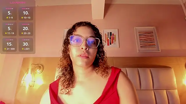 Dollar-girl online show from February 1, 2025, 11:43 am