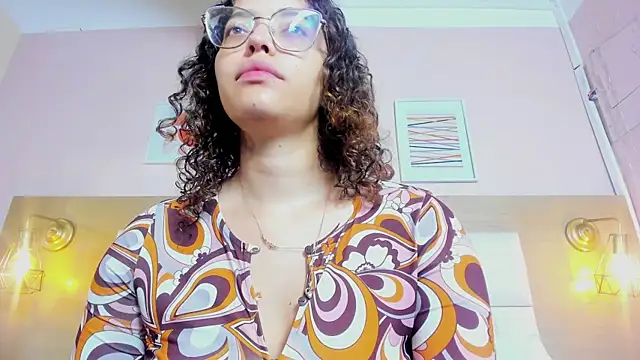 Dollar-girl online show from March 17, 2025, 12:04 pm