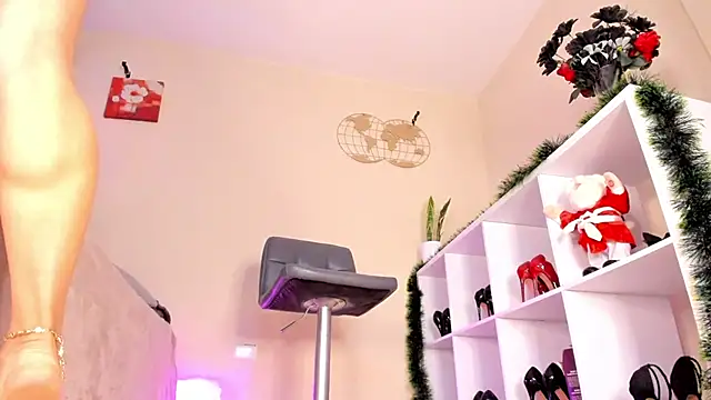 Itzeldreams online show from December 26, 2024, 1:10 pm