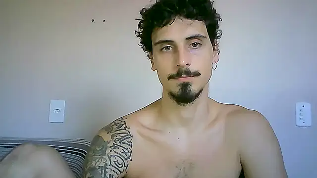 Snapshot of milkoffe chatting on December 6, 2024, 5:11 pm milkoffe online show from December 6, 2024, 5:11 pm