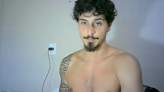 Snapshot of milkoffe chatting on January 10, 2025, 2:04 am milkoffe online show from January 10, 2025, 2:04 am