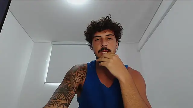 Snapshot of milkoffe chatting on February 25, 2026, 2:16 pm milkoffe online show from February 25, 2026, 2:16 pm