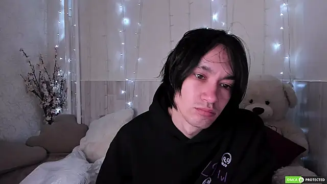 CalvinOwens online show from November 12, 2025, 3:18 am