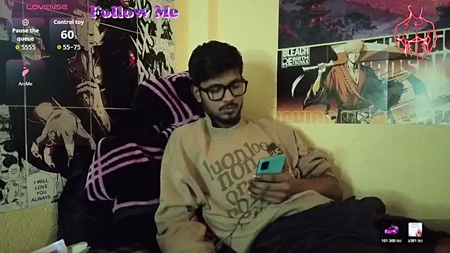 Snapshot of just_fucks chatting on April 9, 2026, 9:58 am just fucks online show from April 9, 2026, 9:58 am