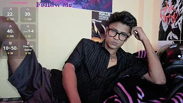 Snapshot of just_fucks chatting on June 2, 2026, 7:05 pm just fucks online show from June 2, 2026, 7:05 pm