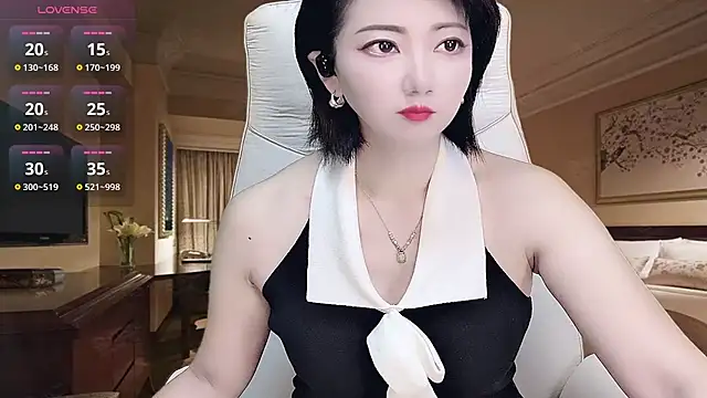 Snapshot of Mist_lili chatting on September 29, 2025, 12:49 am Mist lili online show from September 29, 2025, 12:49 am