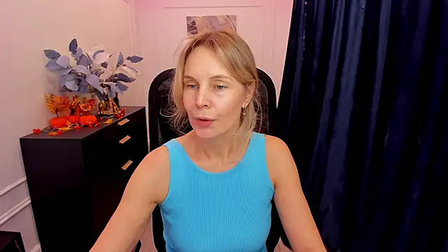 Snapshot of Sinty_Devis chatting on November 4, 2025, 4:22 am Sinty Devis online show from November 4, 2025, 4:22 am