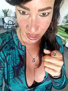 Snapshot of TheGoddessBianca chatting on December 15, 2024, 10:07 am TheGoddessBianca online show from December 15, 2024, 10:07 am