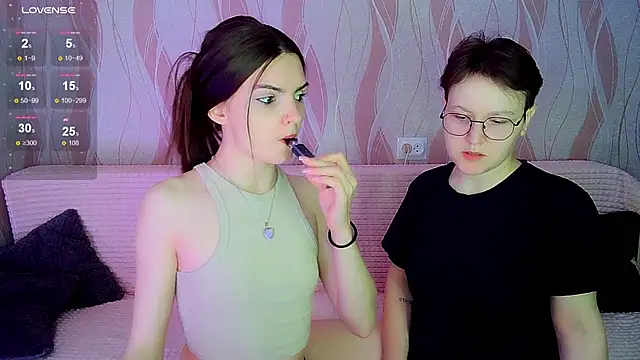  crazy baby  online show from October 30, 2025, 8:09 pm