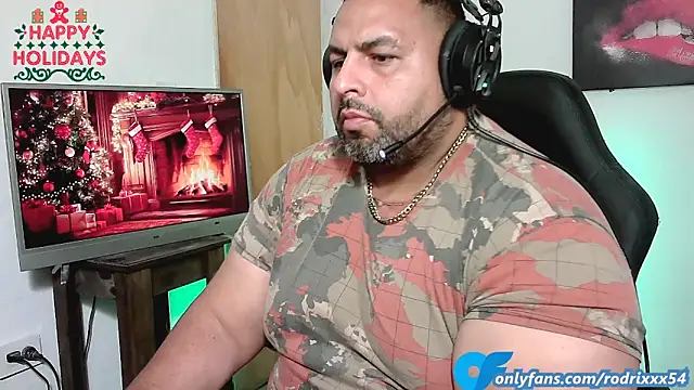 Snapshot of rodrix54 chatting on December 22, 2024, 12:39 am rodrix54 online show from December 22, 2024, 12:39 am