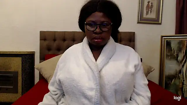 Snapshot of OmegaLipps chatting on December 14, 2025, 6:23 pm OmegaLipps online show from December 14, 2025, 6:23 pm