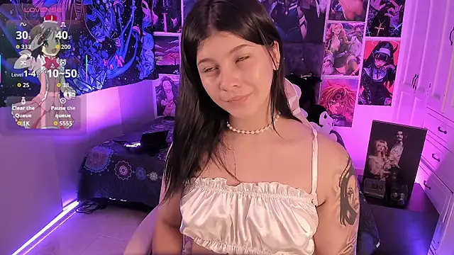 LanaKyutt online show from April 1, 2026, 11:57 pm