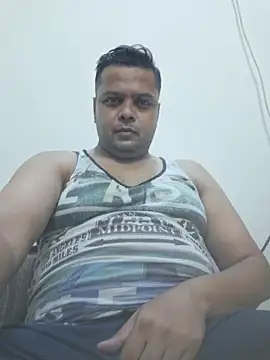 dirtybearr online show from October 12, 2025, 3:55 pm