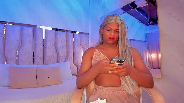 Snapshot of ari_monet chatting on April 26, 2026, 11:41 am ari monet online show from April 26, 2026, 11:41 am