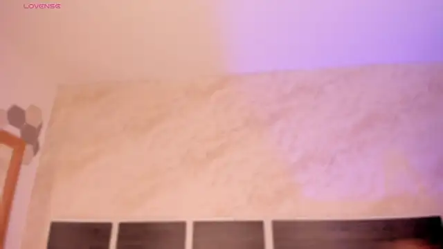 chloe sullivannn online show from January 13, 2026, 8:03 pm