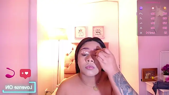 Snapshot of Nahom1_ chatting on October 23, 2025, 10:41 pm Nahom1 online show from October 23, 2025, 10:41 pm